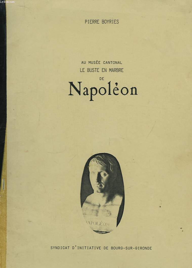 Au muse Cantonal. Le buste en marbre de Napolon.