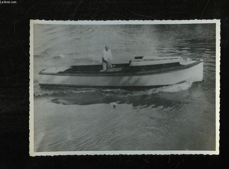 1 Photographie originale en noir et blanc, d'un canot  moteur type Desprys (Despryl) - 2 moteurs  Bayonne ( Provenant des Archives d'un Armateur de Pche  la Morue de Bgles (Gironde - 33)).