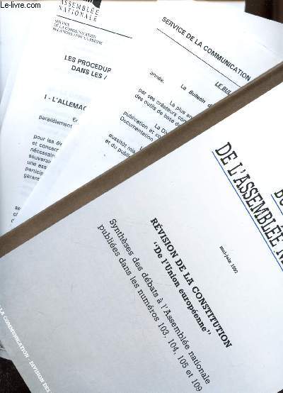 Une pochette comprenant: 1 bulletin de l'assemble nationale mai juin 1992 - 1 brochure sur le parlement en congrs - 1 marque page - Constitution du 4 octobre 1958 (juin1992) - 1 article sur la tlvision des dbats -+ Voir Notice