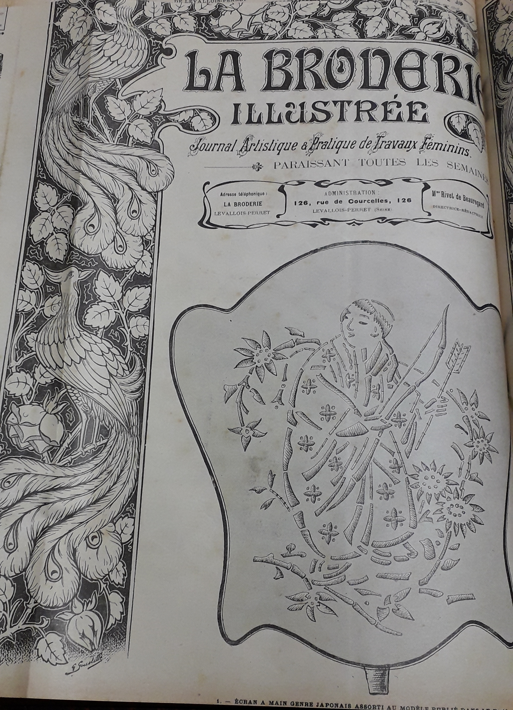 La Broderie Illustre - Journal artistique et pratique de travaux fminins, 6e anne, n48 (29 novembre 1903) : Ecran  main genre japonais / Couverture de berceau et lit d'enfant / Petit plateau en noyer cir avec glace / Sac  ventail / ...